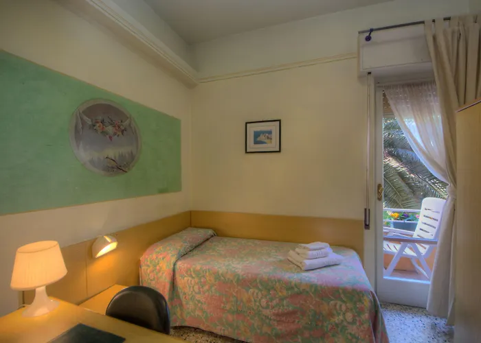 Hotel Savoia Finale Ligure